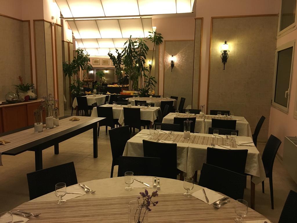 Hotel Corallo Fregenae Esterno foto