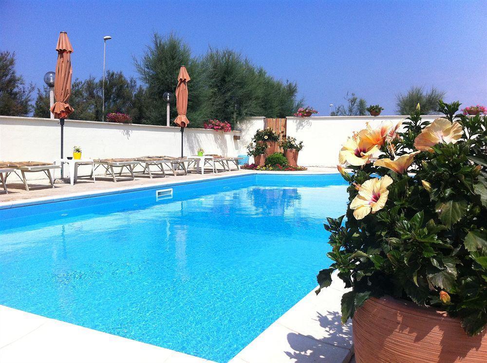 Hotel Corallo Fregenae Esterno foto